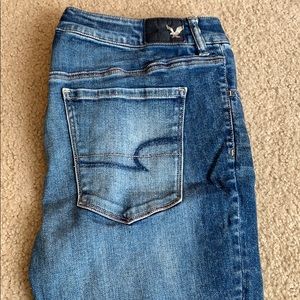 AEO Medium Wash Jeans